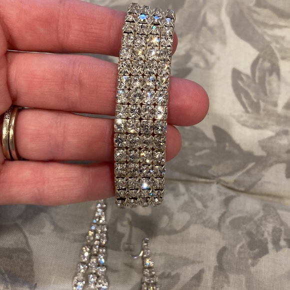 Cubic Zirconia Earrings and bracelet - Picture 3 of 6